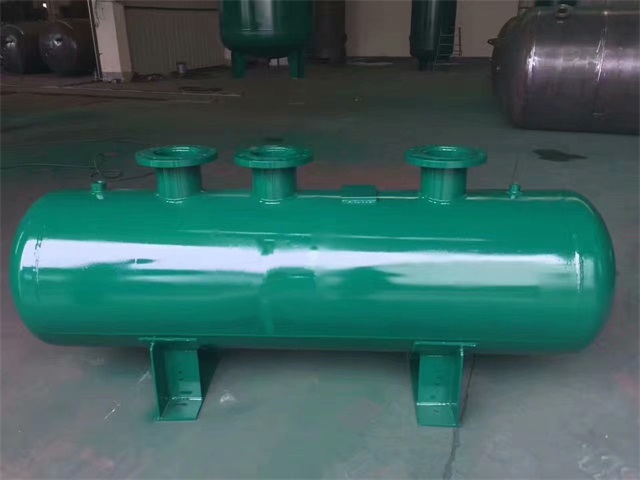 1679991473376569.jpeg 双江双江双江蒸汽分气缸1.jpeg